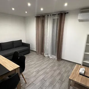 Superbe T3 Climatise Avec Balcon Parking Public Gratuit Appartement Marseille